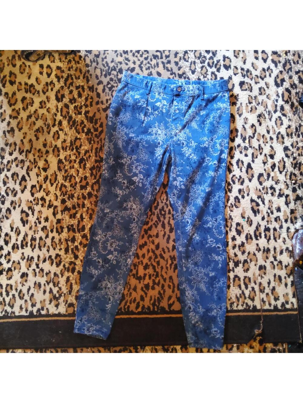 XL Jeggins Floral Jeans - Picture 1 of 2